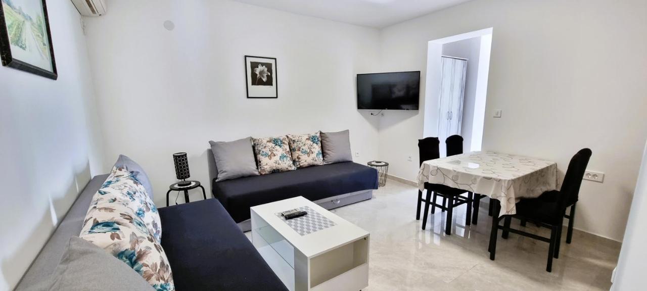 Apartment Tonci Novalja Zewnętrze zdjęcie