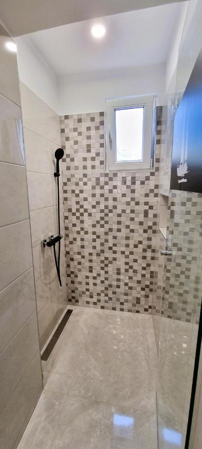 Apartment Tonci Novalja Zewnętrze zdjęcie