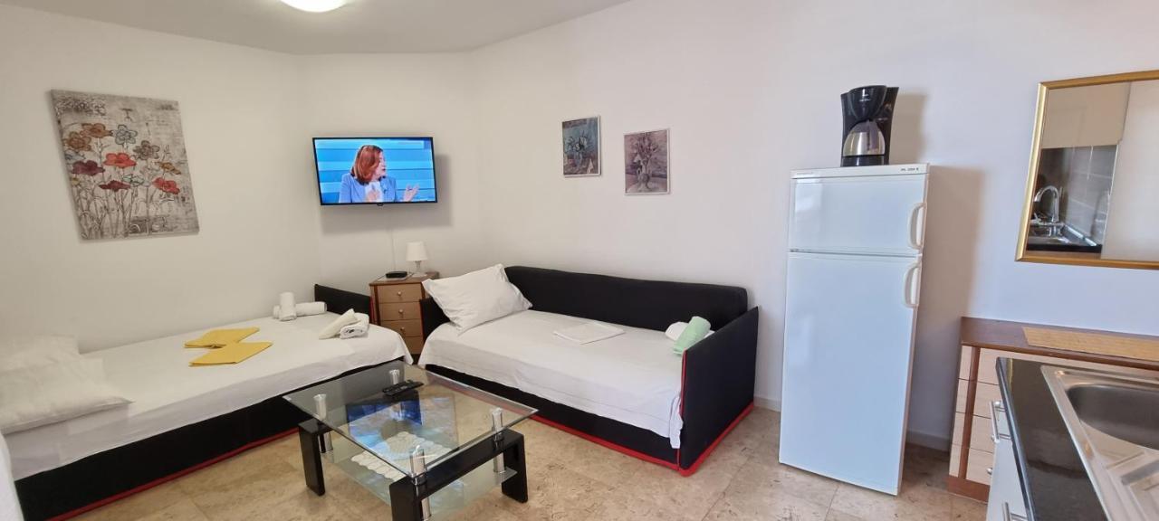 Apartment Tonci Novalja Zewnętrze zdjęcie